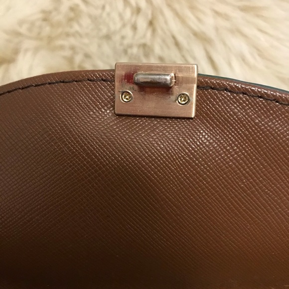 DKNY Emerald Green Leather Wristlet - Picture 5 of 8